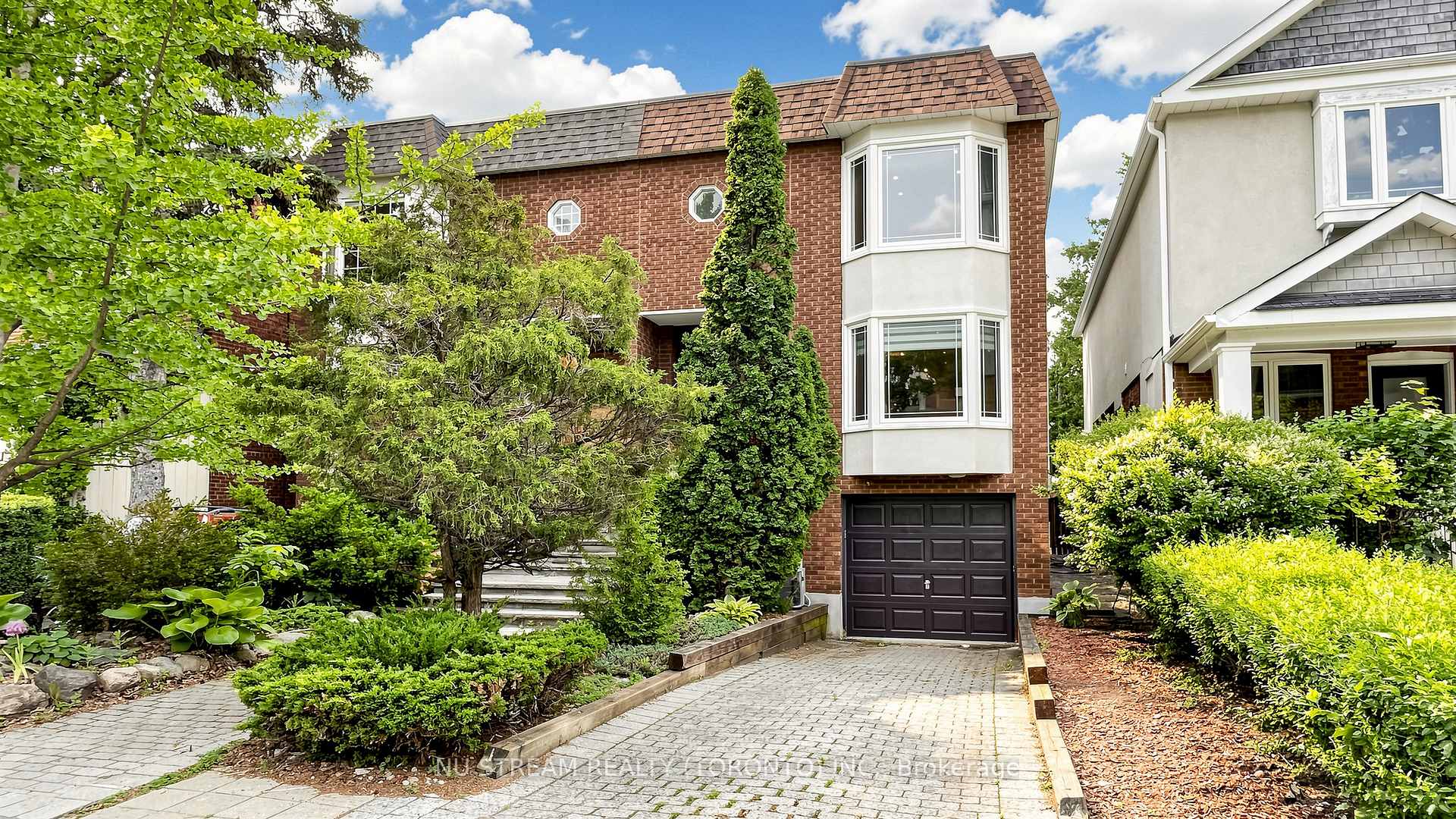 31 Bowood Avenue, Toronto C04, ON M4N 1Y3