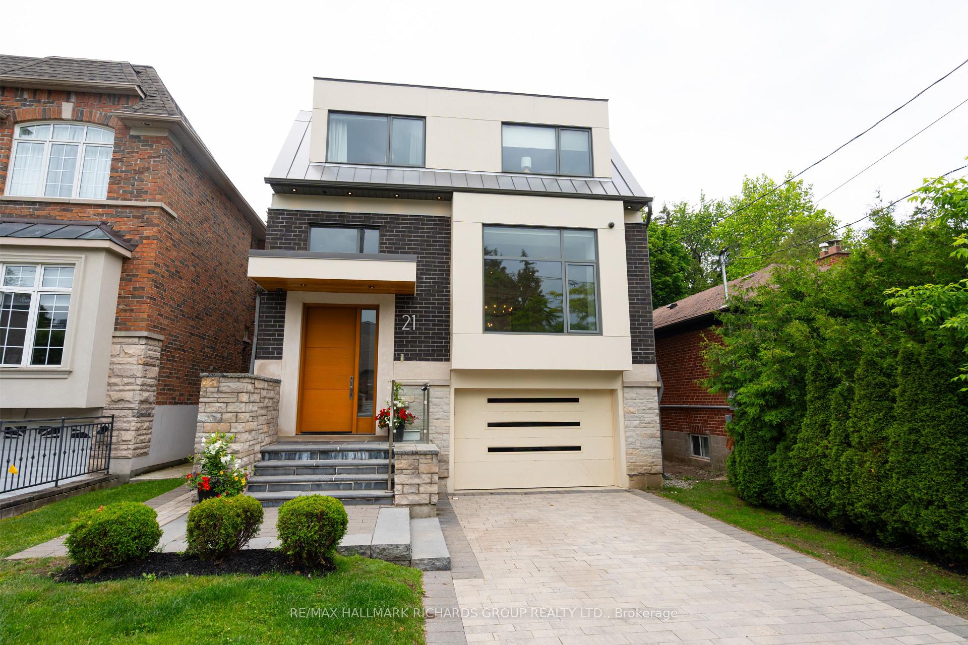 21 Stuart Crescent, Toronto C07, ON M2N 1A6