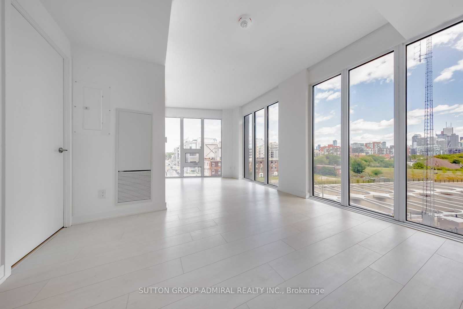19 Western Battery Road 522, Toronto C01, ON M6K 3S4