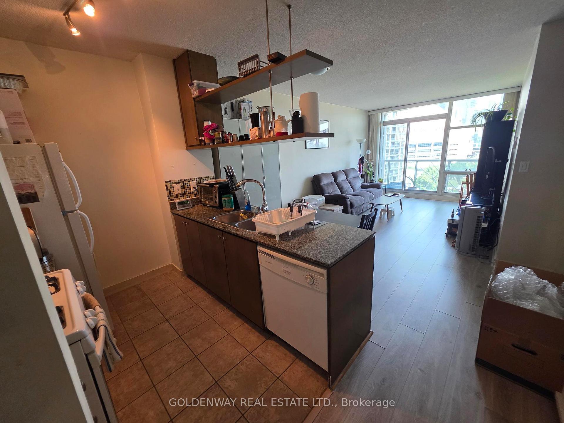 35 Mariner Terrace 808, Toronto C01, ON M5V 3V9