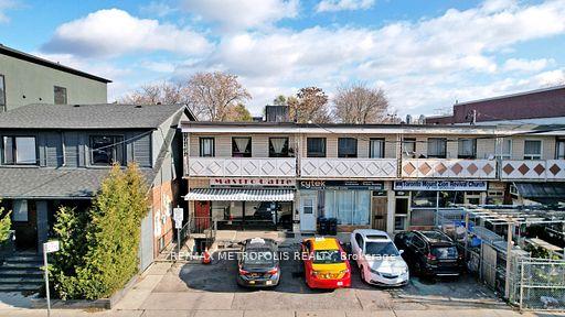 349 Oakwood Avenue A, Toronto C03, ON M6E 2W1