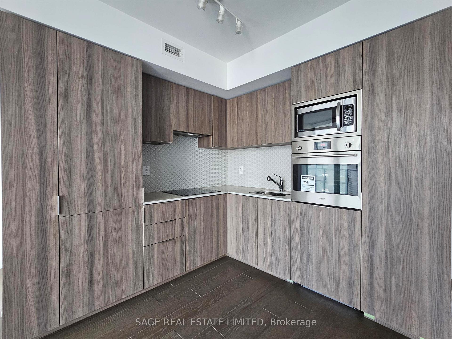 11 Wellesley Street W 1211, Toronto C01, ON M4Y 0G4