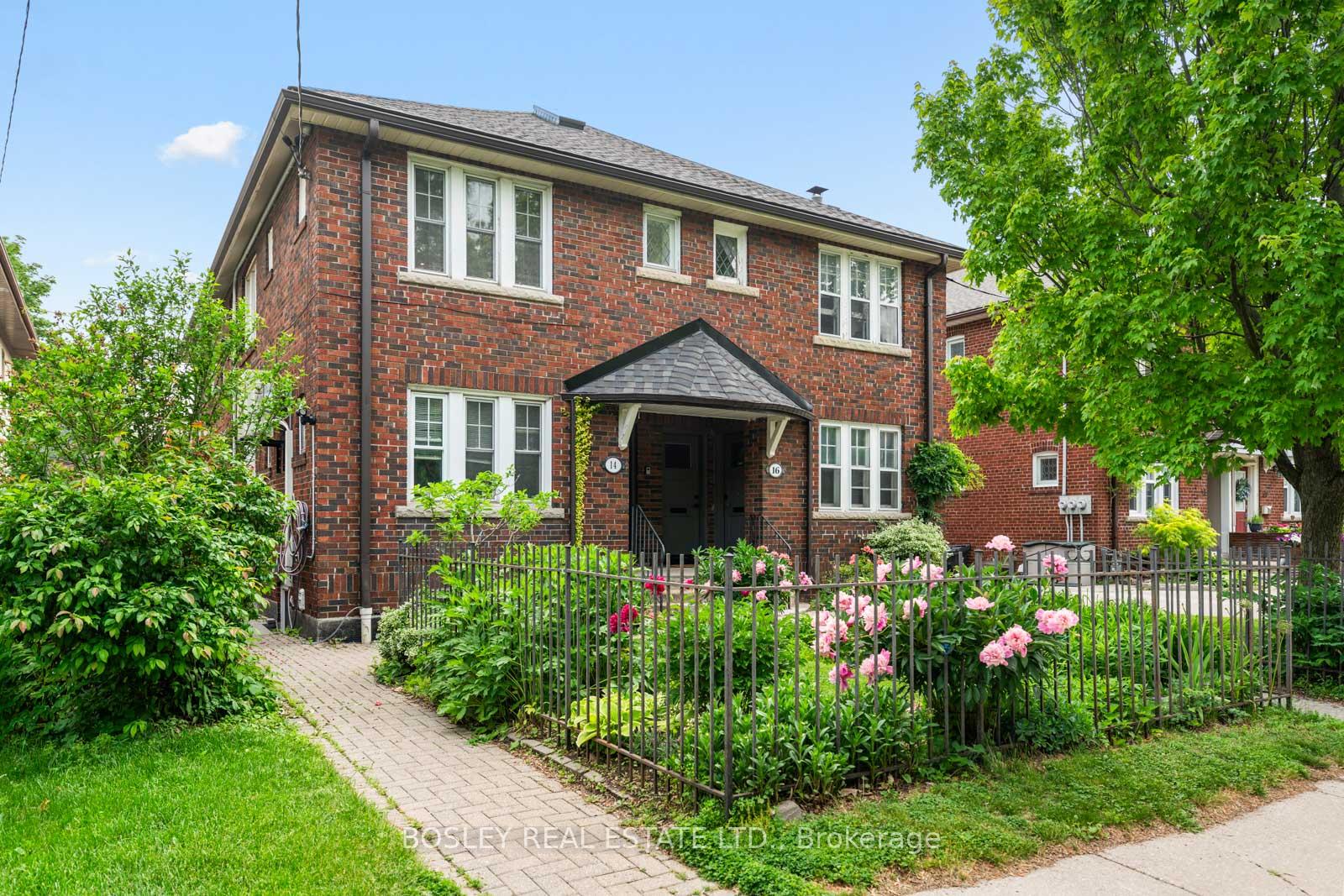 14 Preston Place Upper, Toronto C04, ON M4N 2S9