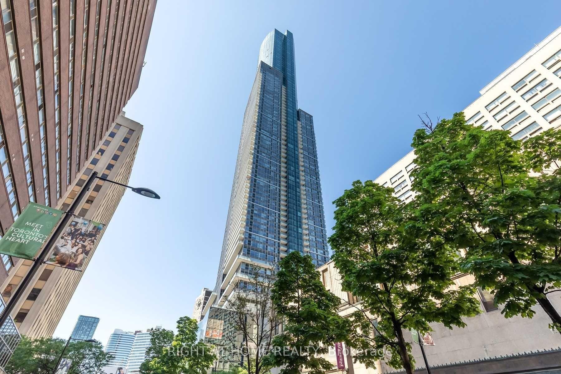 386 Yonge Street 5502, Toronto C01, ON M5B 0A5