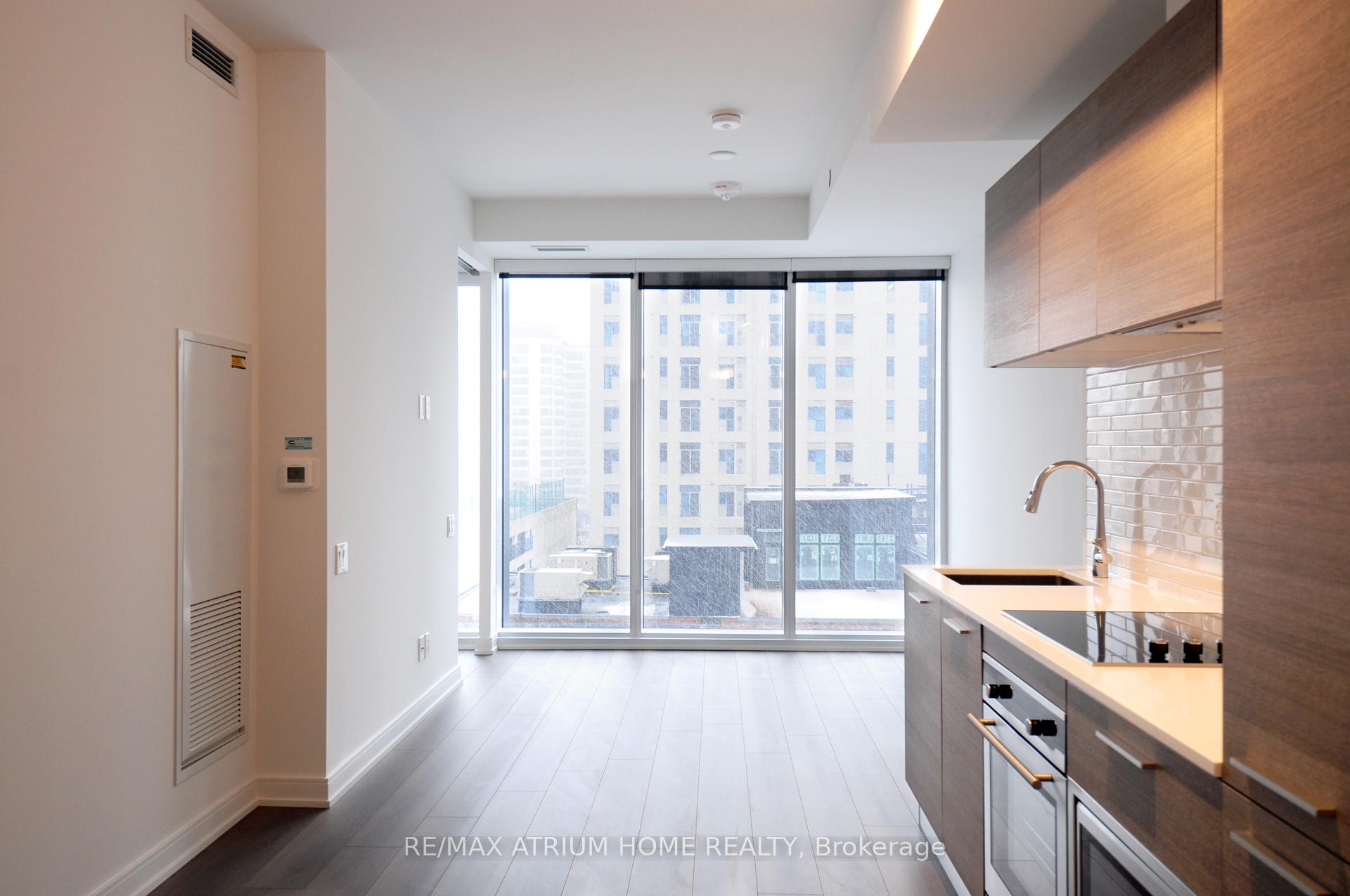 3 Gloucester Street, Toronto C08, ON M4Y 0C6