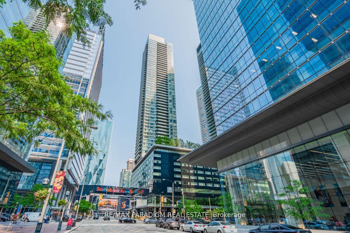 55 Bremner Boulevard 1111, Toronto C01, ON M5J 0A6