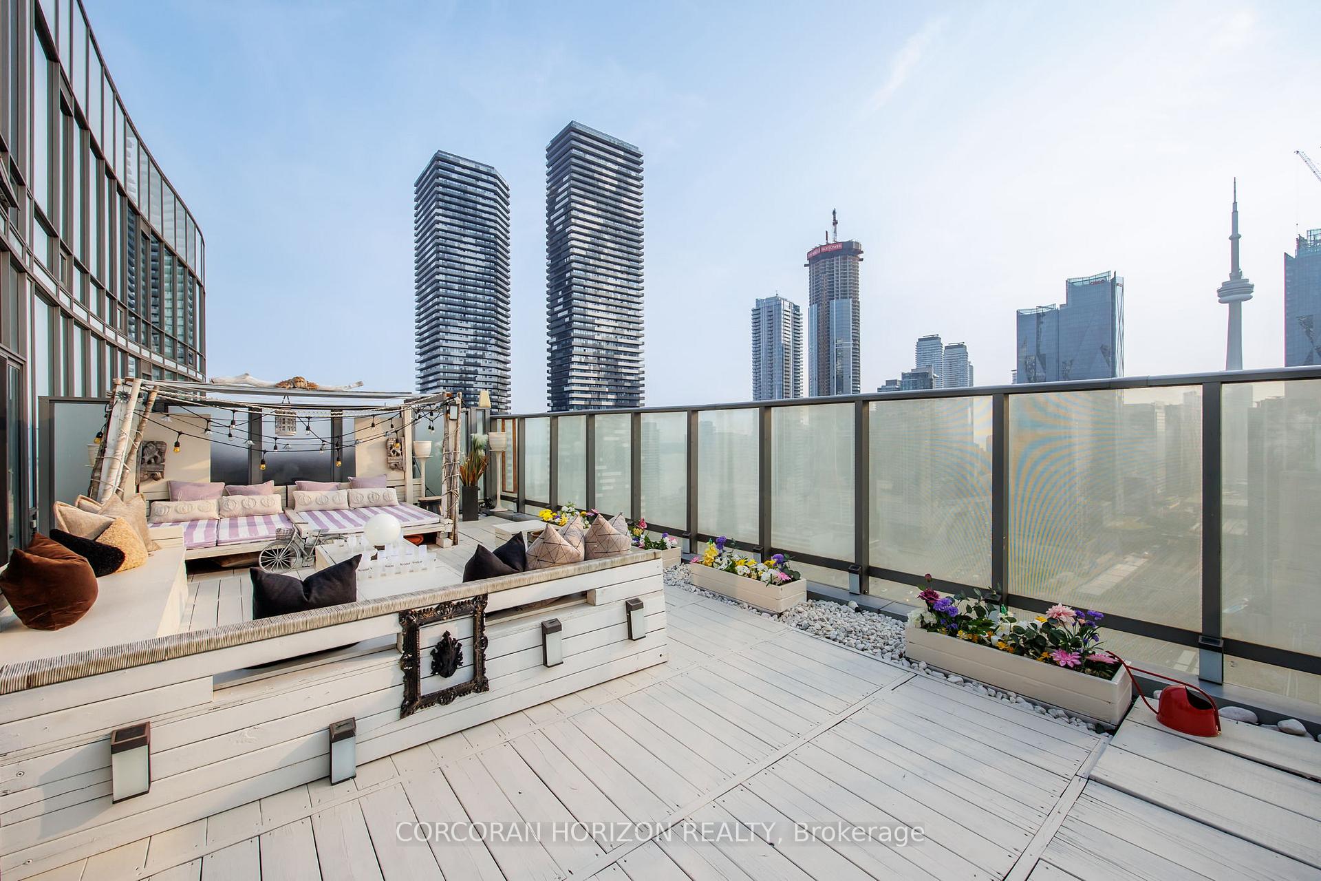 1 Market Street PH01, Toronto C08, ON M5E 0A2