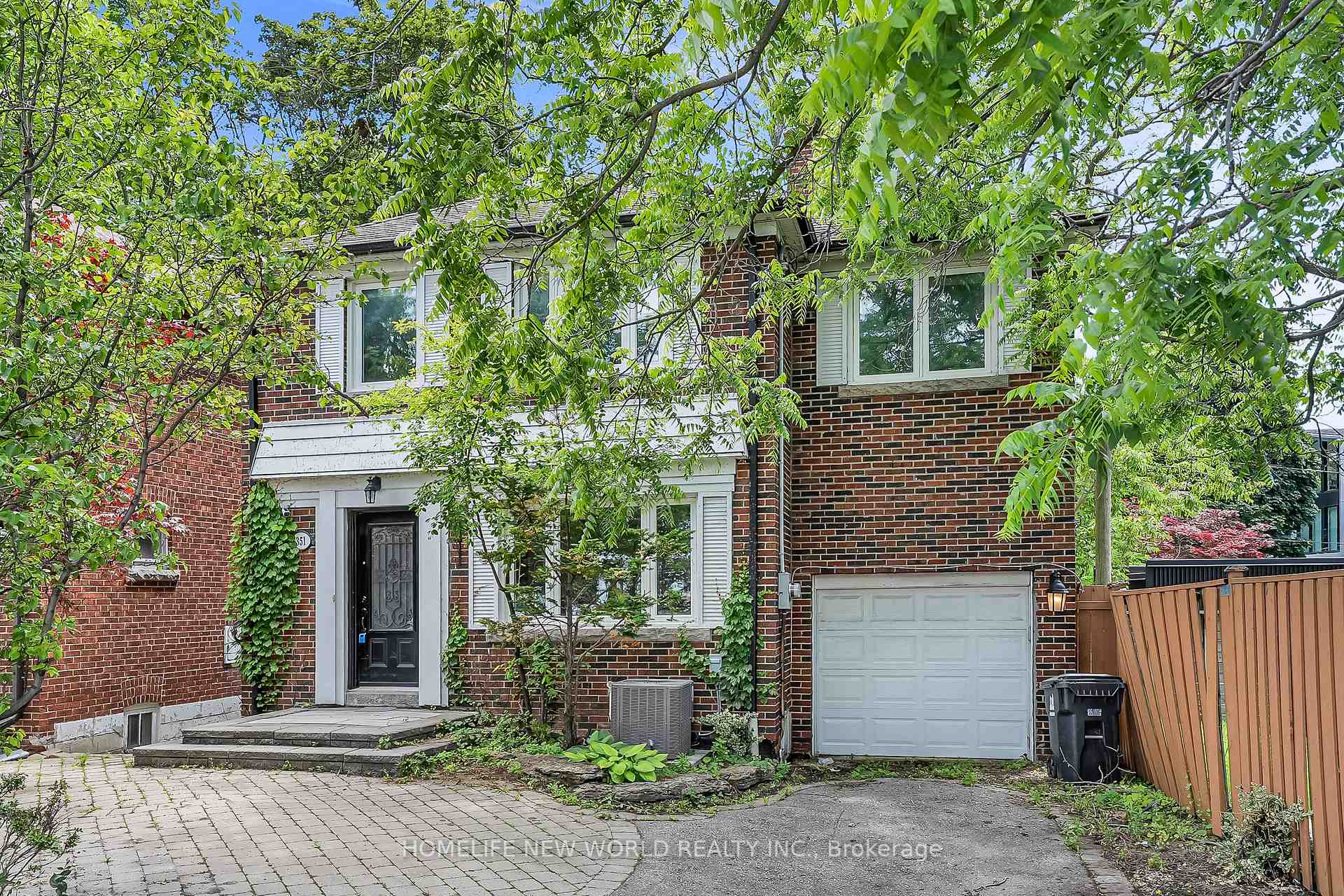 351 Lawrence Avenue W, Toronto C04, ON M5M 1B6