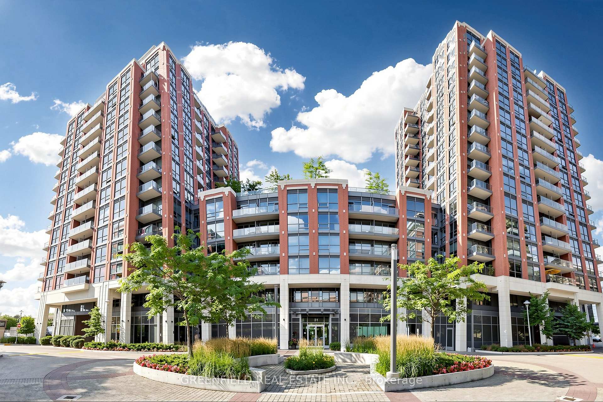 31 Tippett Road 333, Toronto C06, ON M3H 0C8