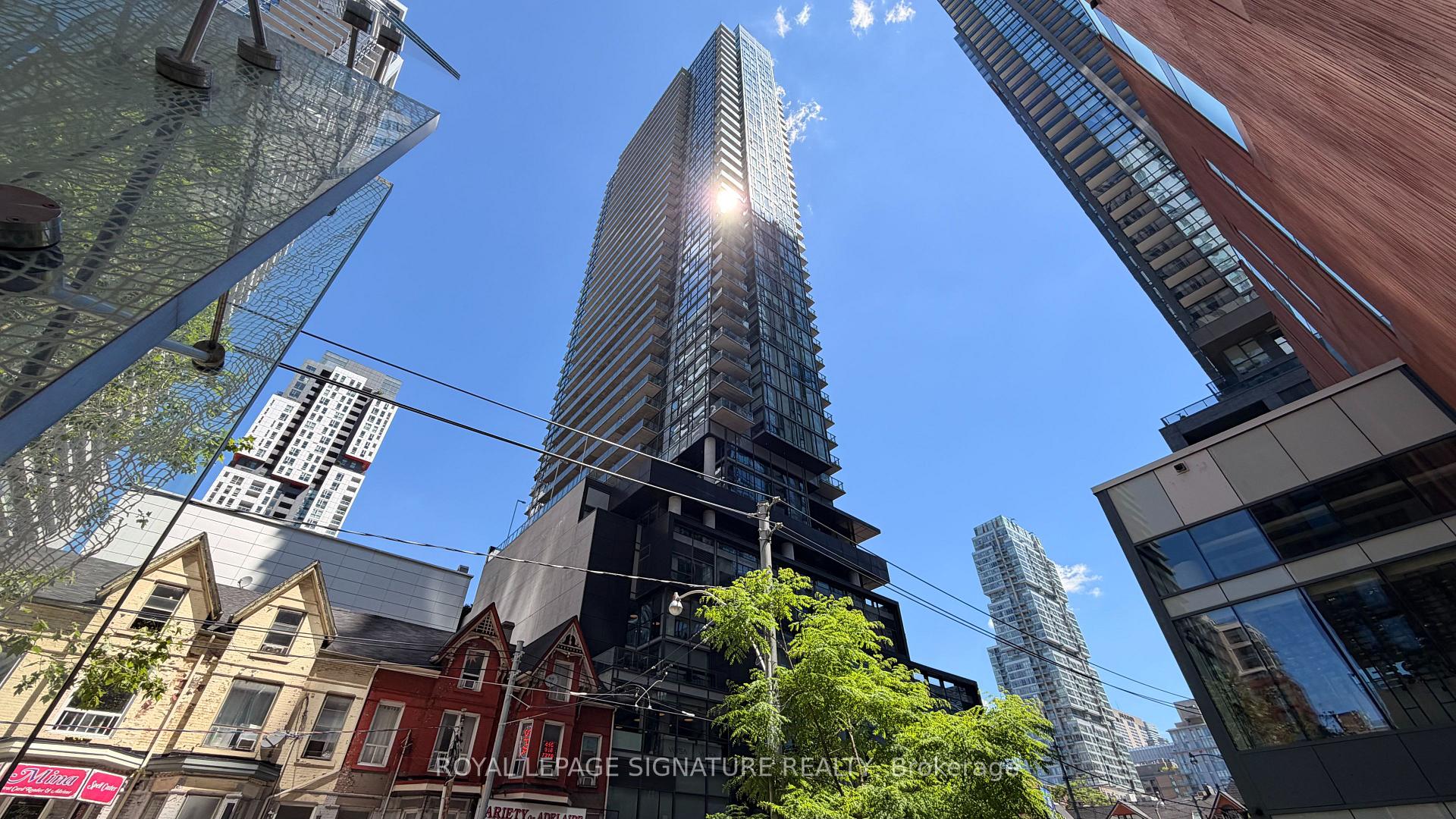 290 Adelaide Street W 3308, Toronto C01, ON M5H 1X6