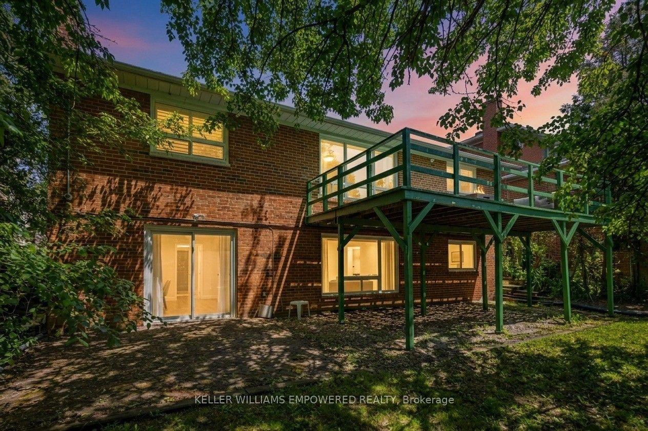 42 Pineway Boulevard, Toronto C15, ON M2H 1A1