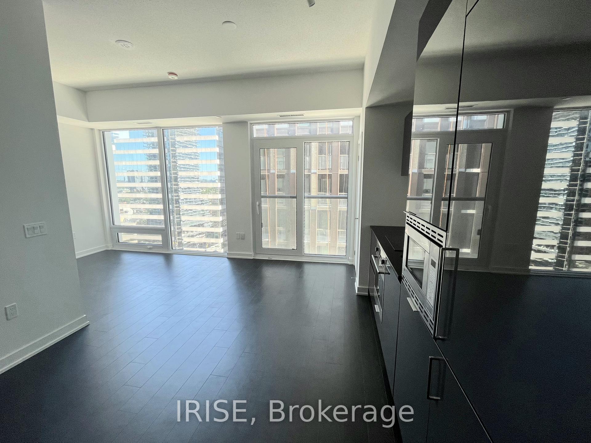 121 St Patrick Street 1717, Toronto C01, ON M5T 0B8