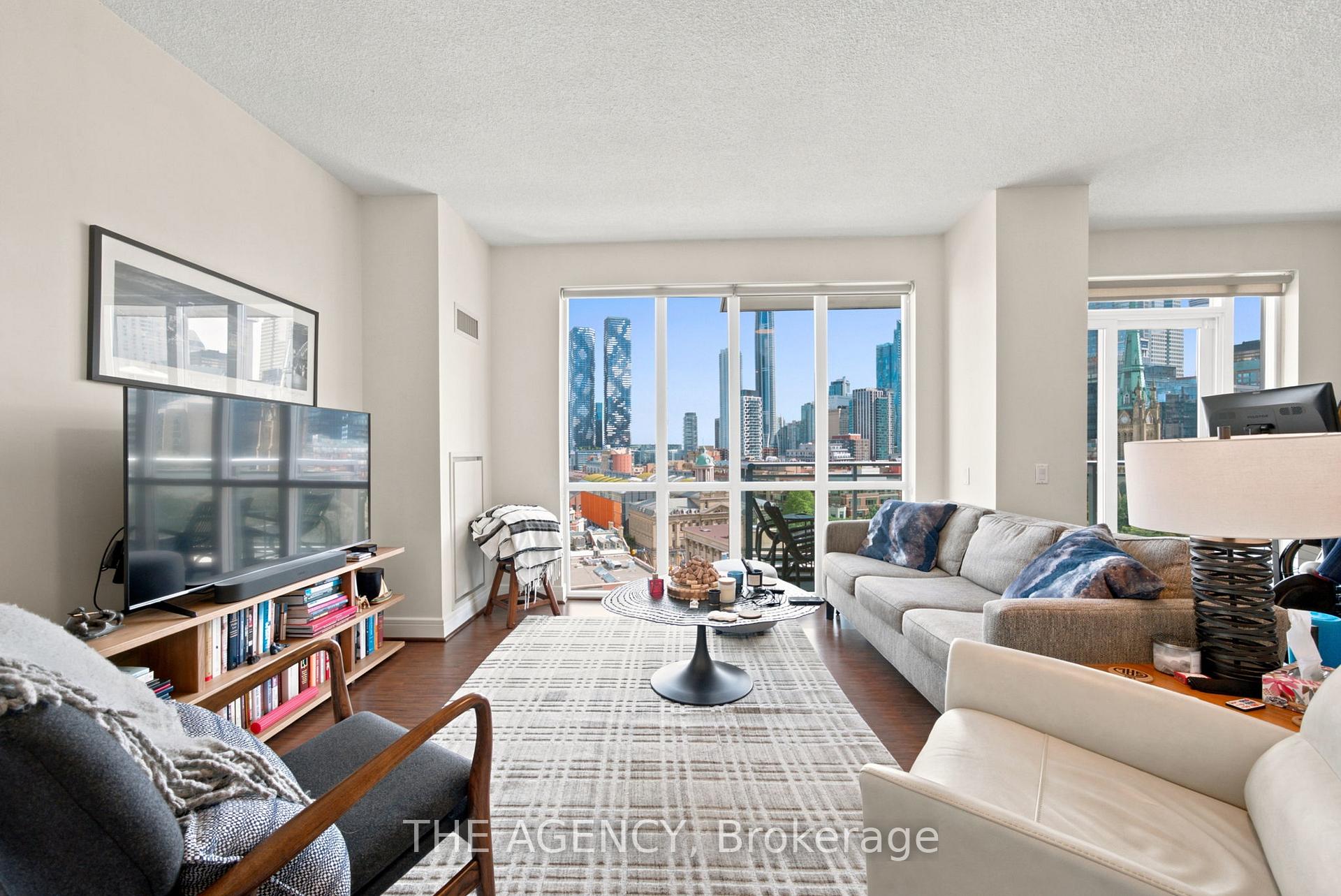 112 George Street S1006, Toronto C08, ON M5A 4P8