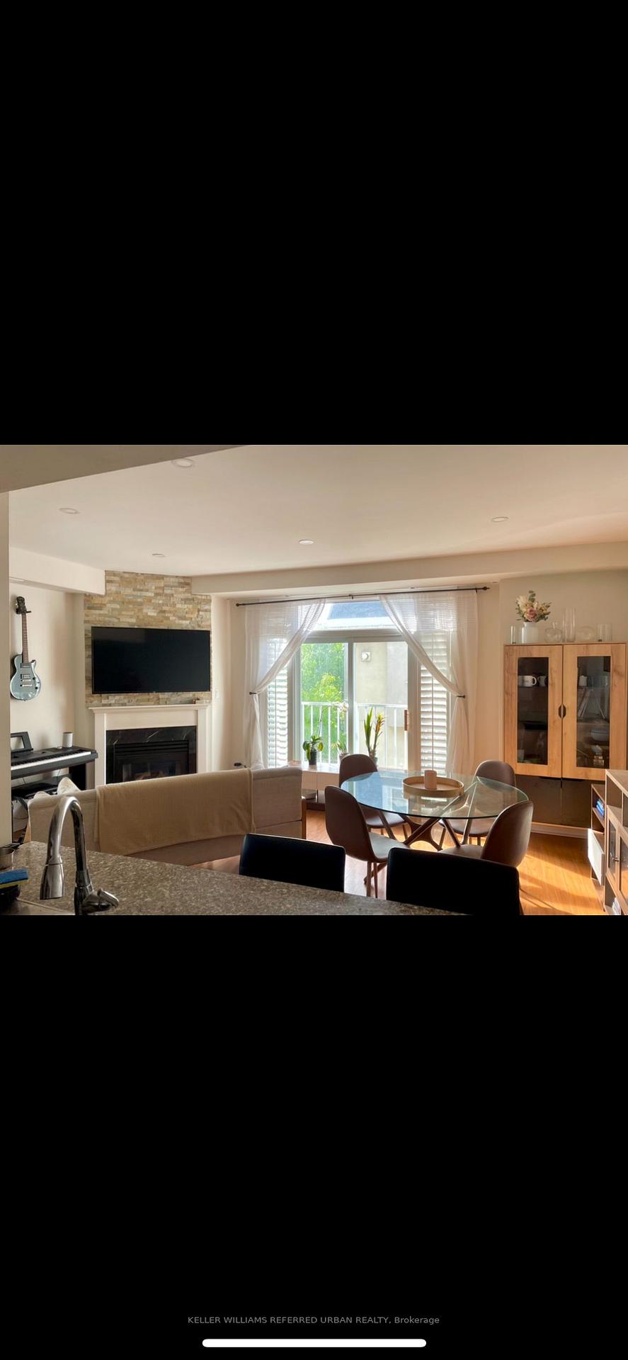 36 Stadium Road 525, Toronto C01, ON M5V 3P4
