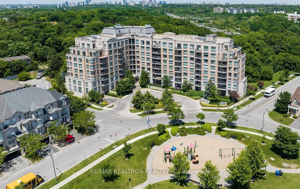 16 Dallimore Circle 414, Toronto C13, ON M3C 4C4