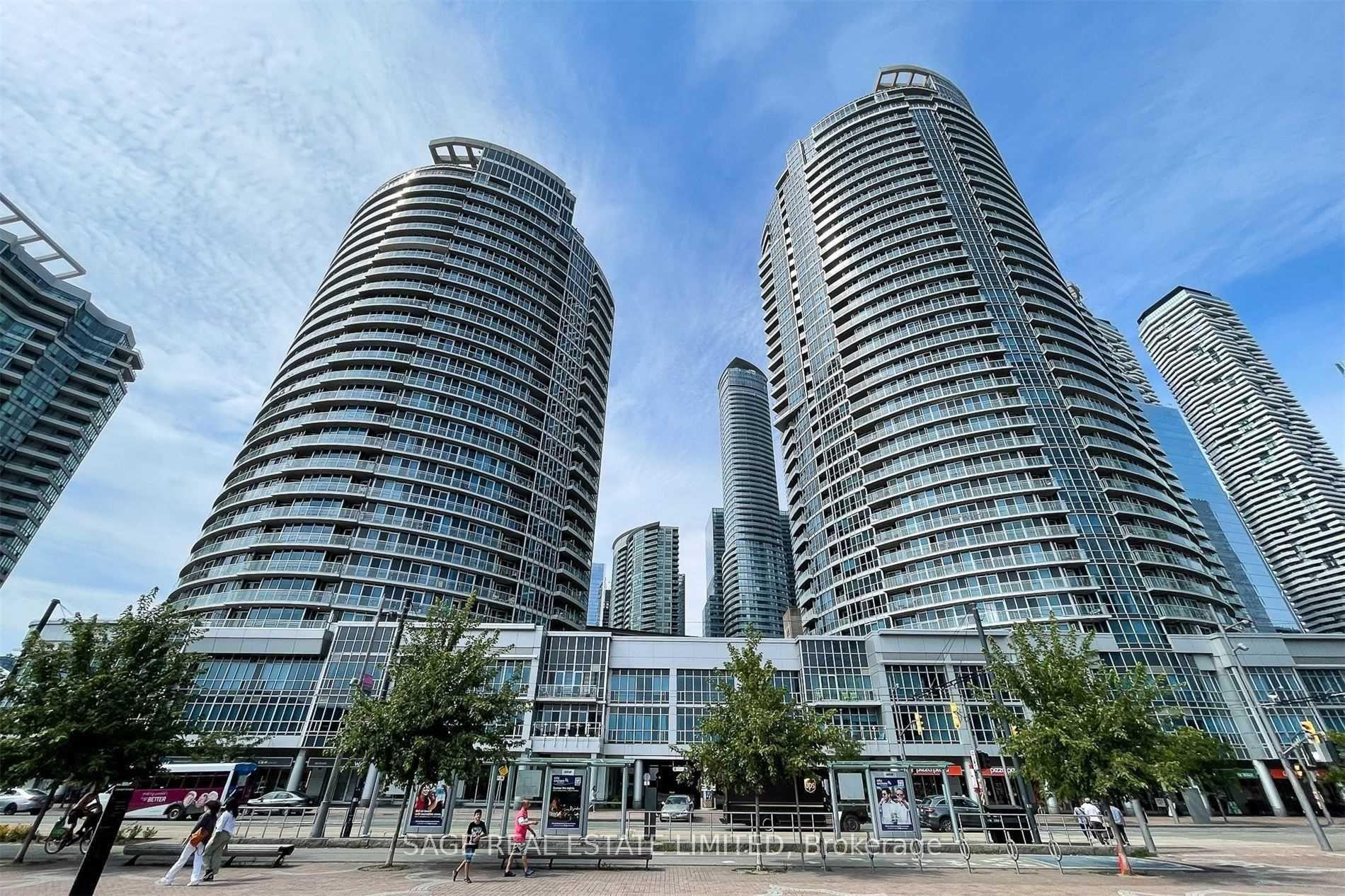 218 Queens Quay W 1711, Toronto C01, ON M5J 2Y6