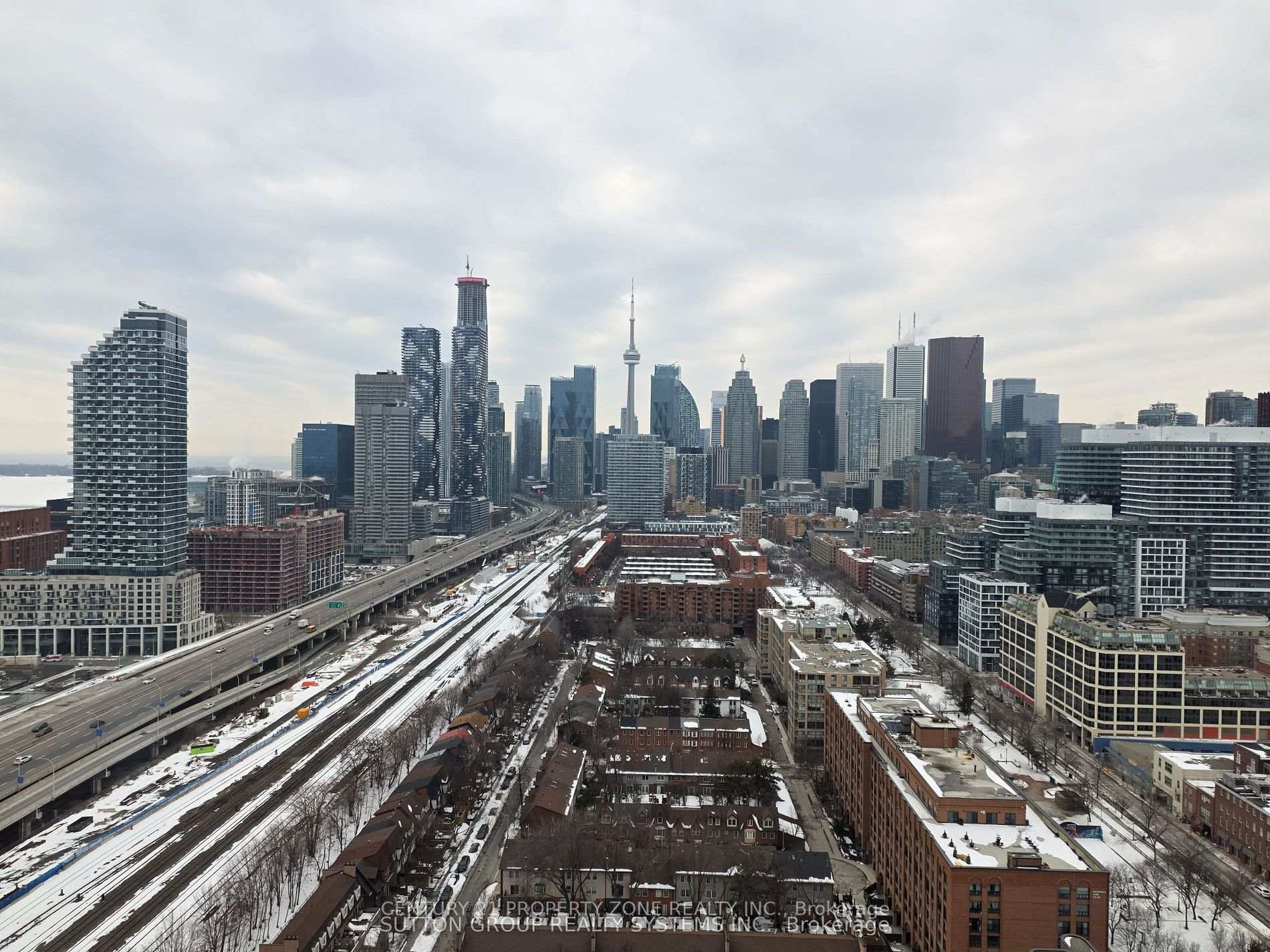 35 Parliament Street 2707, Toronto C08, ON M5A 0Z5