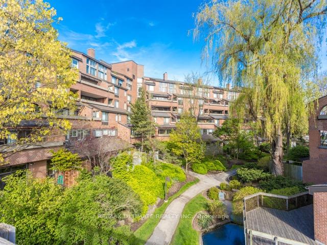 1555 Avenue Road 403, Toronto C04, ON M5M 4M2