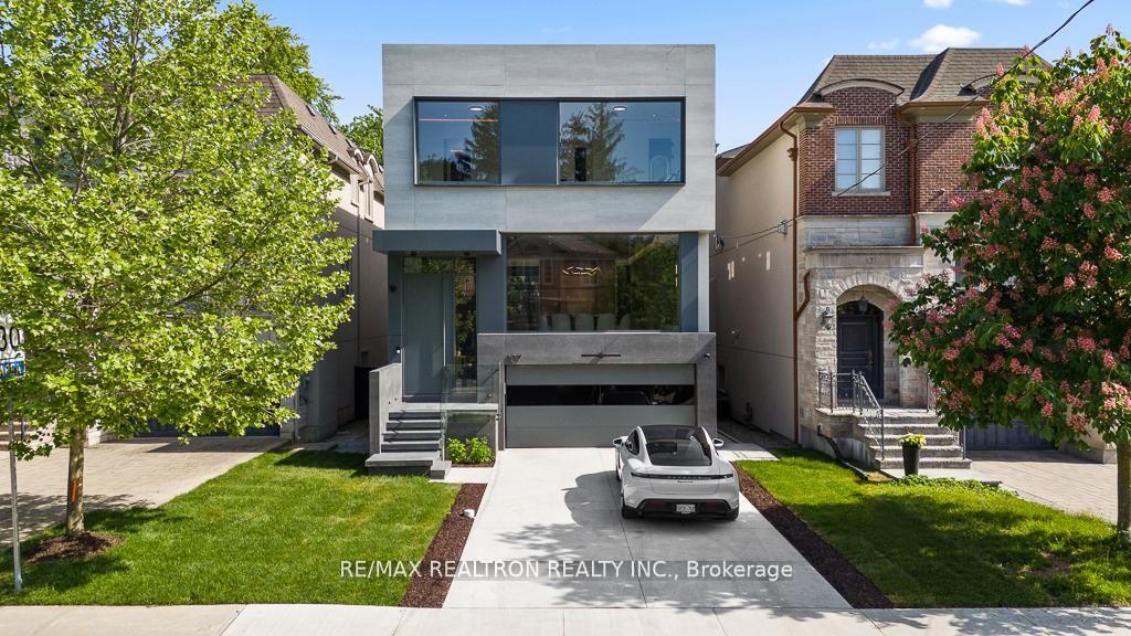 107 Elmwood Avenue, Toronto C14, ON M2N 3M1