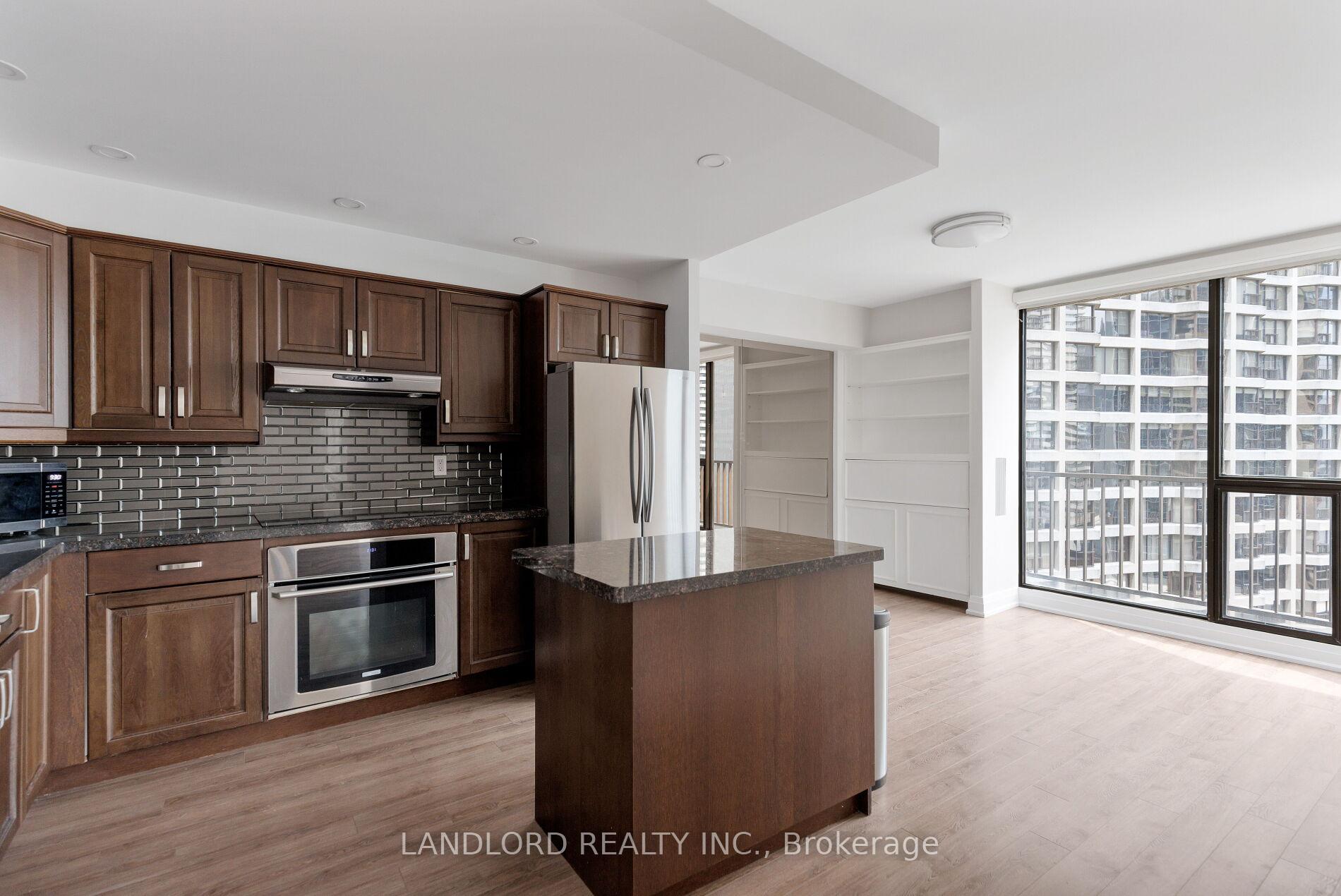 33 Harbour Square 2208, Toronto C01, ON M5J 2G2