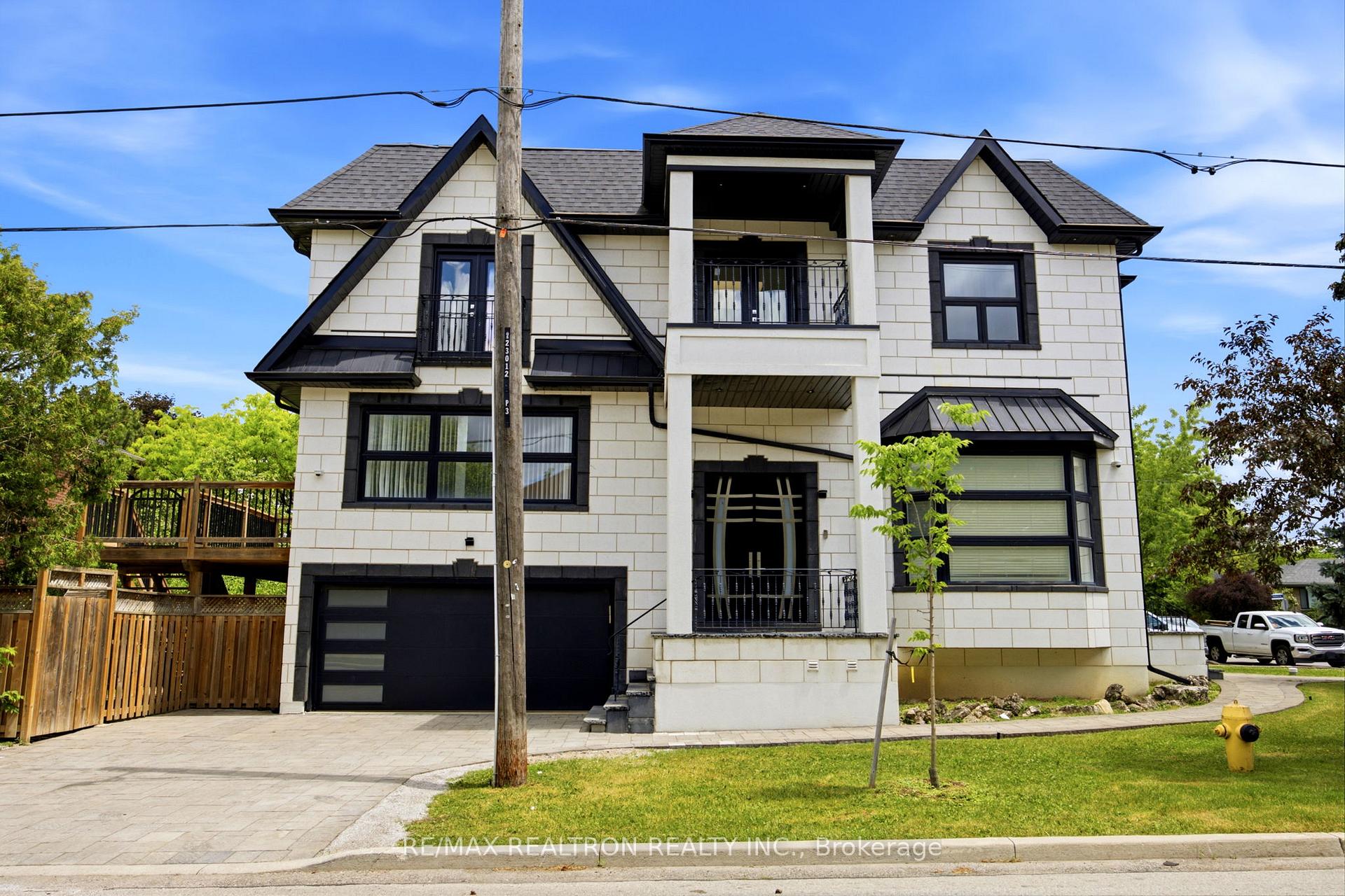 138 Almore Avenue, Toronto C06, ON M3H 2H8