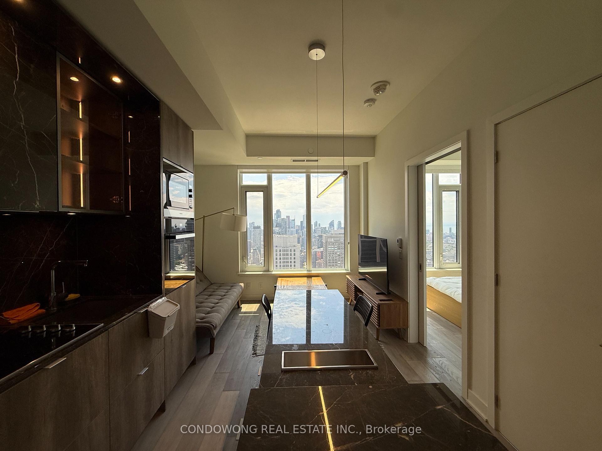 11 Yorkville Avenue 5208, Toronto C02, ON M4W 0B7
