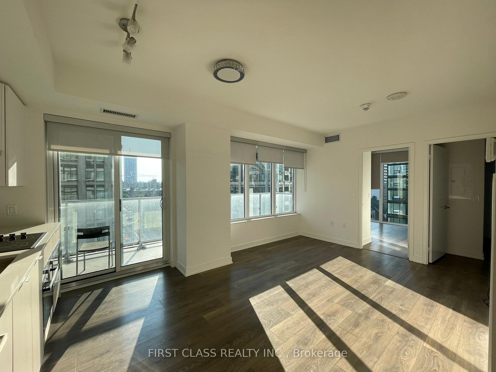 99 Broadway Avenue 810, Toronto C10, ON M4P 1V2