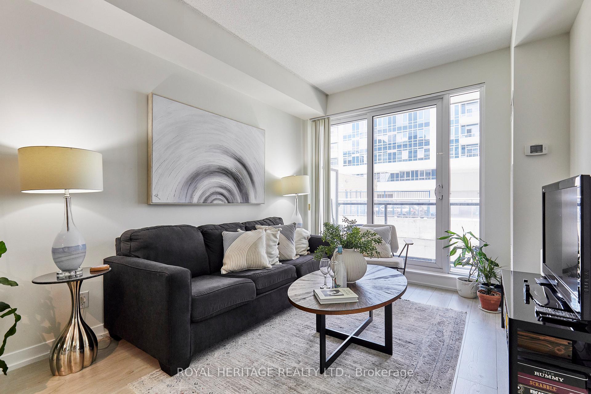 18 Rean Drive 204, Toronto C15, ON M2K 0C7