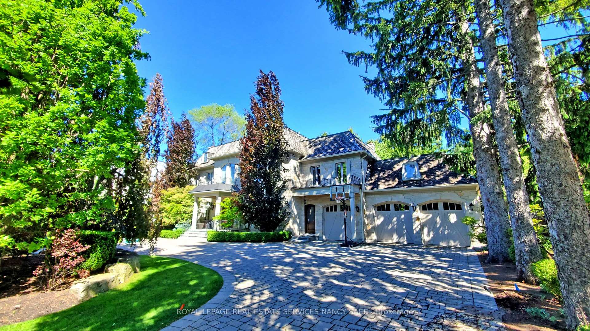 9 Fifeshire Road, Toronto C12, ON M2L 2G4