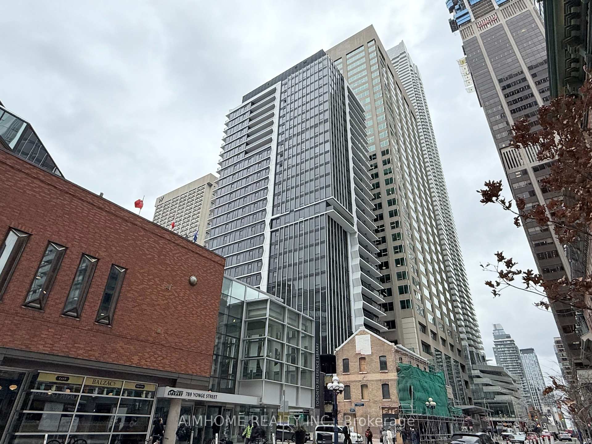 771 Yonge Street 1706, Toronto C09, ON M4W 0B8