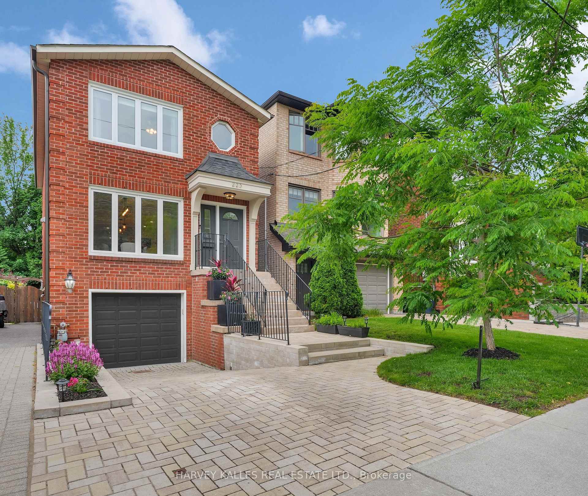 223 Glenforest Road, Toronto C04, ON M4N 2A3