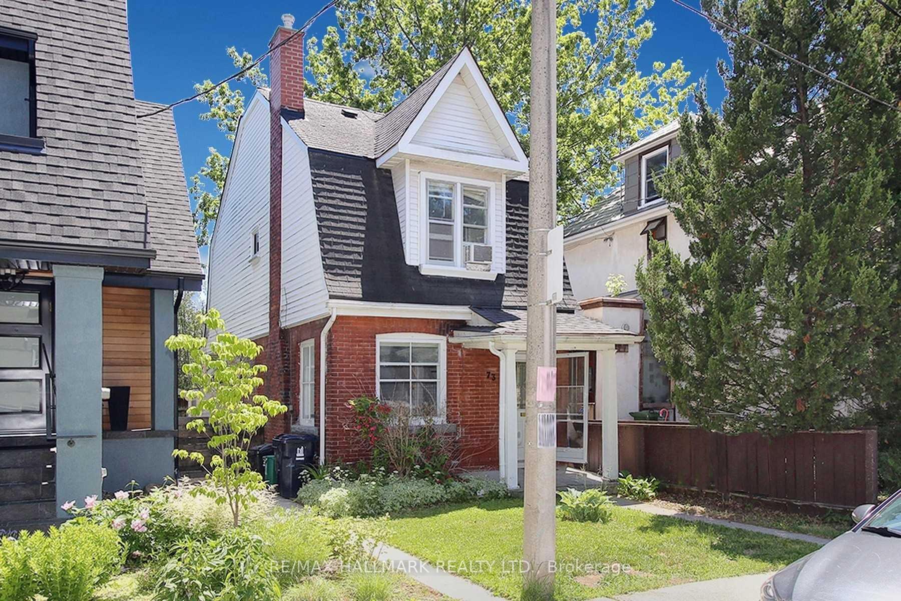 73 Hocken Avenue, Toronto C02, ON M6G 2K1