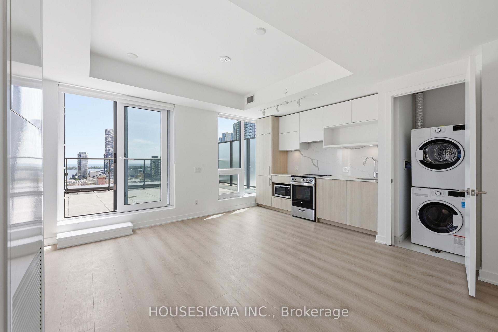 100 Queen Street E 2706, Toronto C08, ON M5C 0B5
