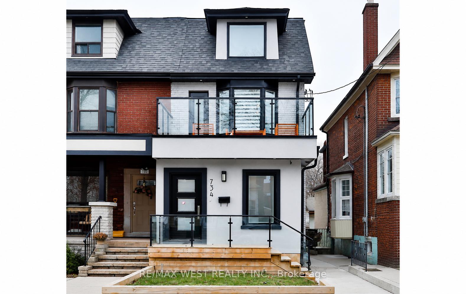 734 Shaw Street, Toronto C01, ON M6G 3L7
