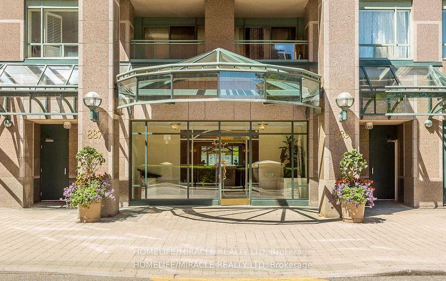 887 Bay Street 304, Toronto C01, ON M5S 3K4