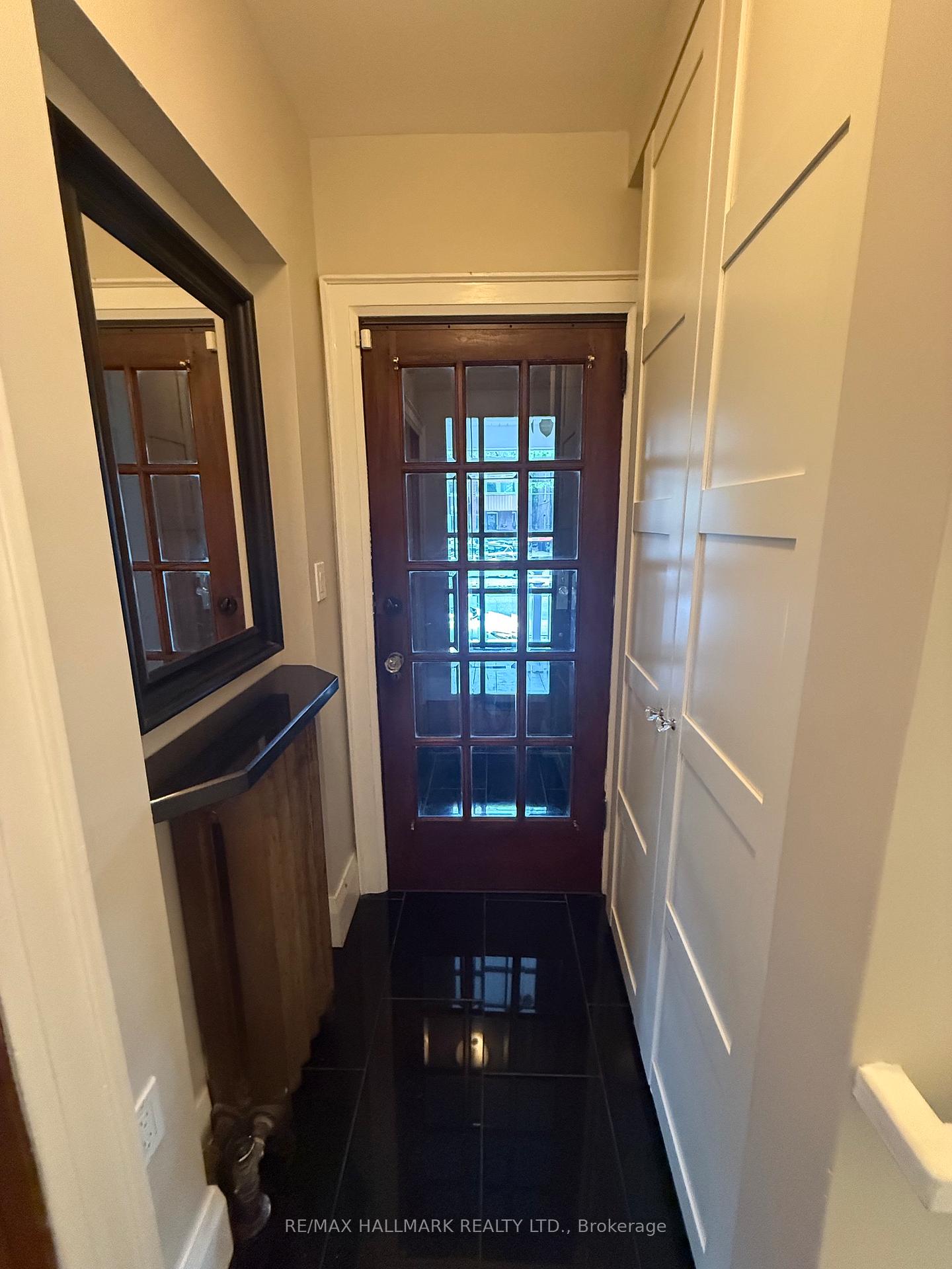 368 Mount Pleasant Road, Toronto C09, ON M4T 2C8