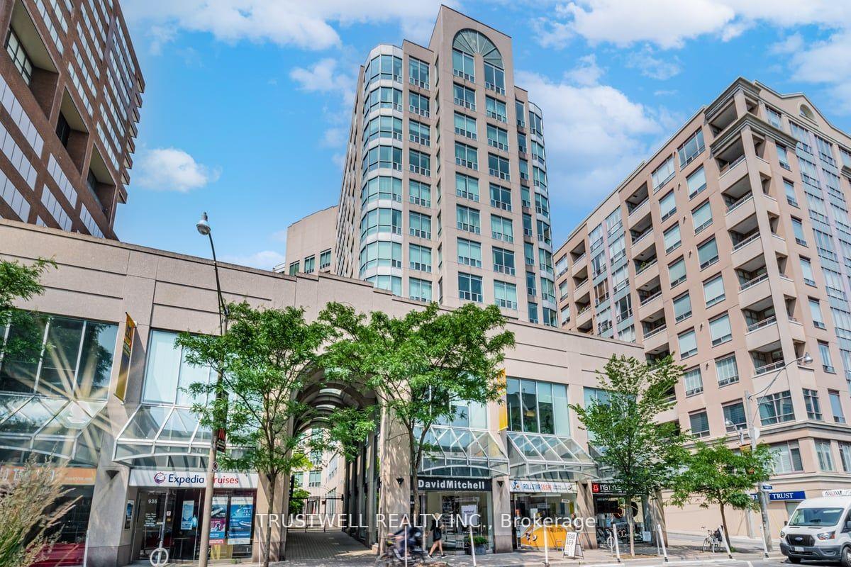 942 Yonge Street 503, Toronto C02, ON M4W 3S8