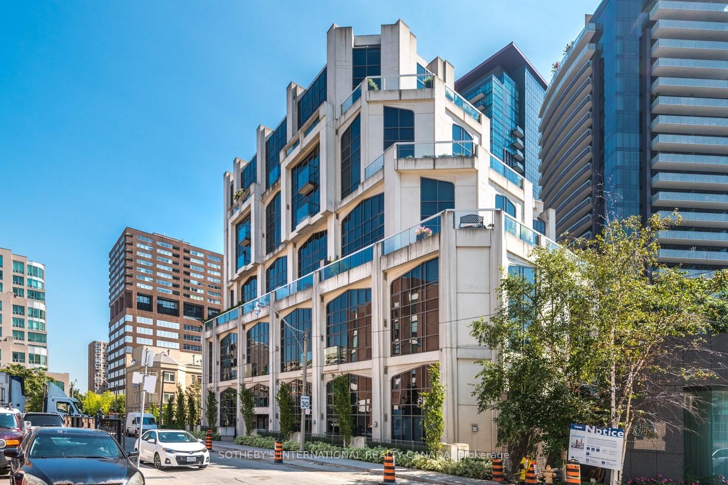 3 Mcalpine Street 207, Toronto C02, ON M5R 3T5