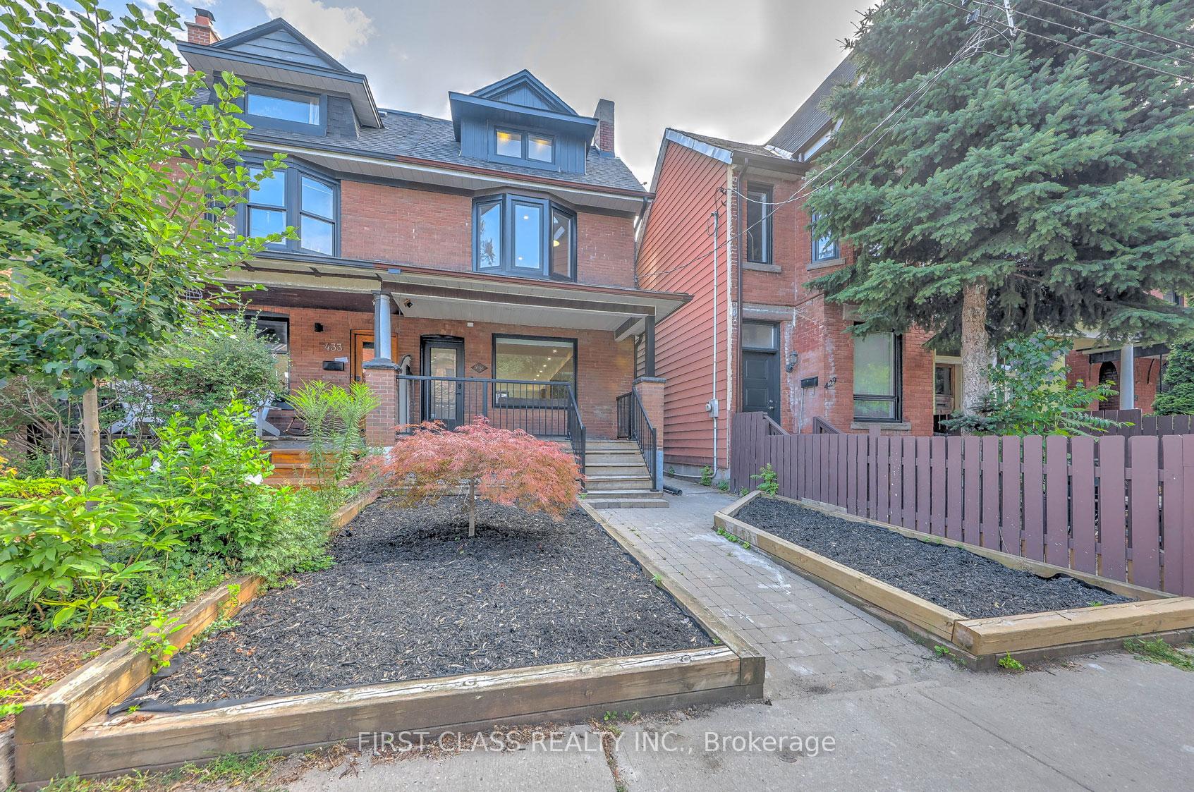 431 Roxton Road, Toronto C01, ON M6G 3R5