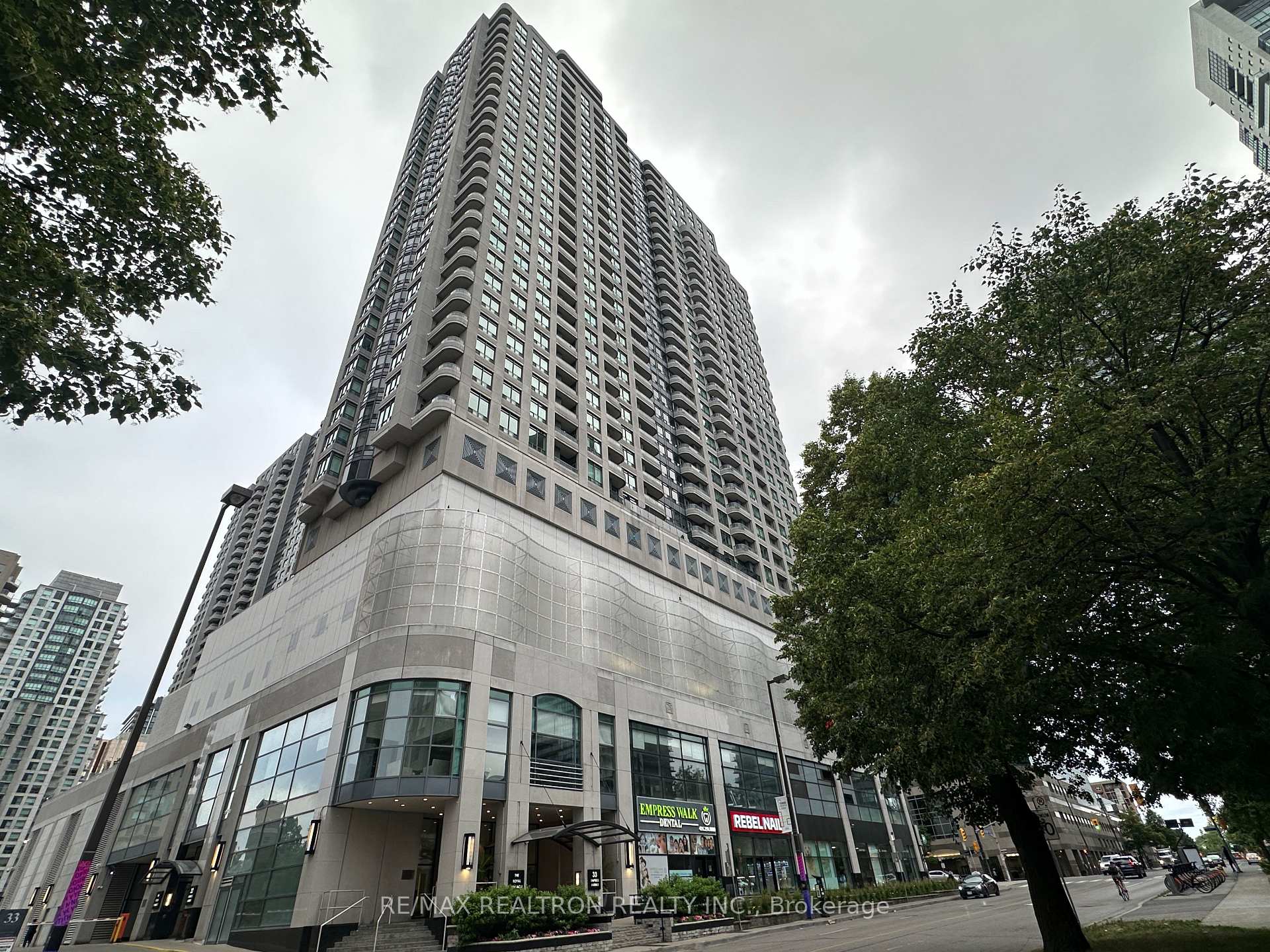 33 Empress Avenue 2315, Toronto C14, ON M2N 6Y7