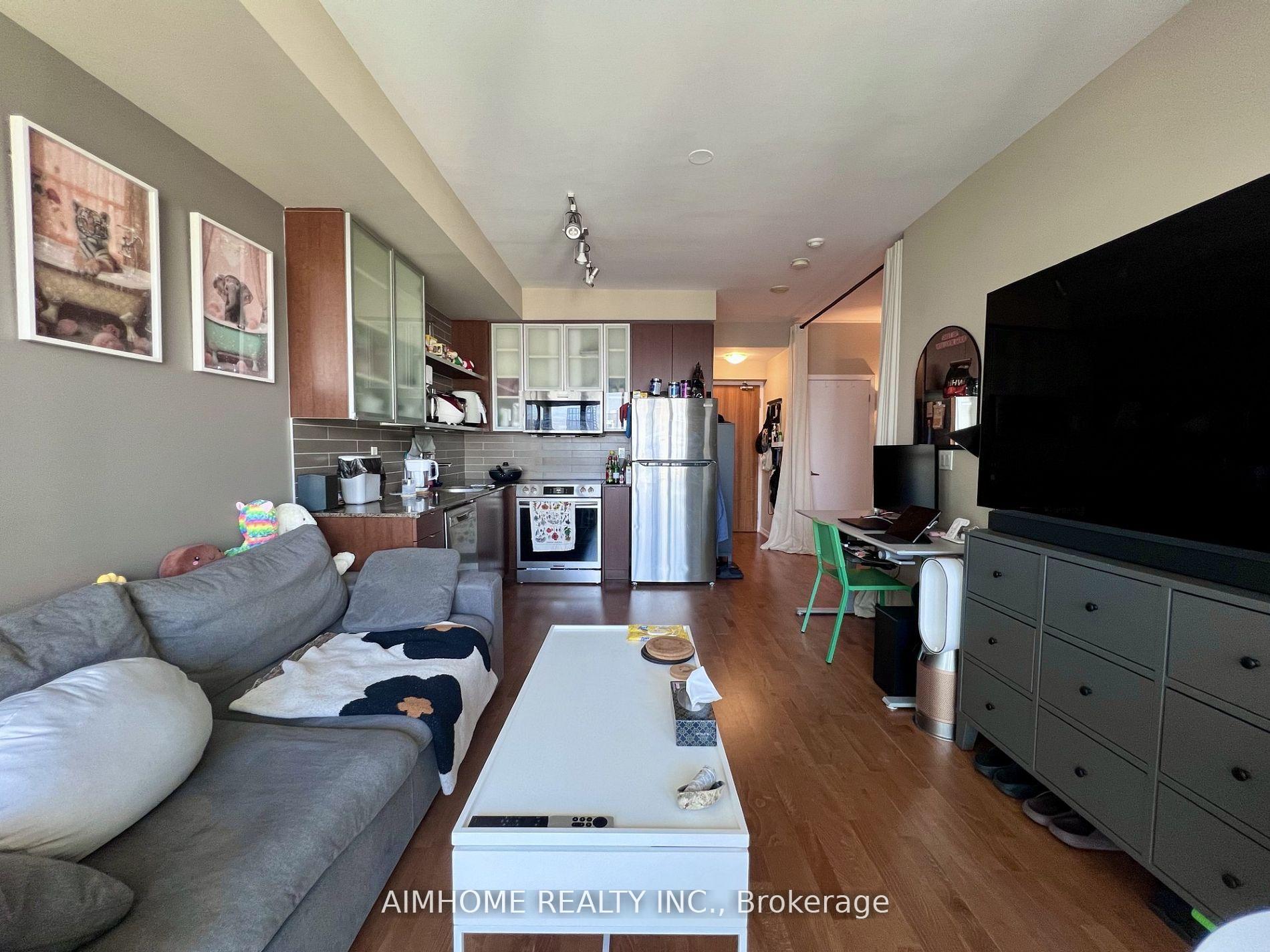 33 Lombard Street 2505, Toronto C08, ON M5C 3H8