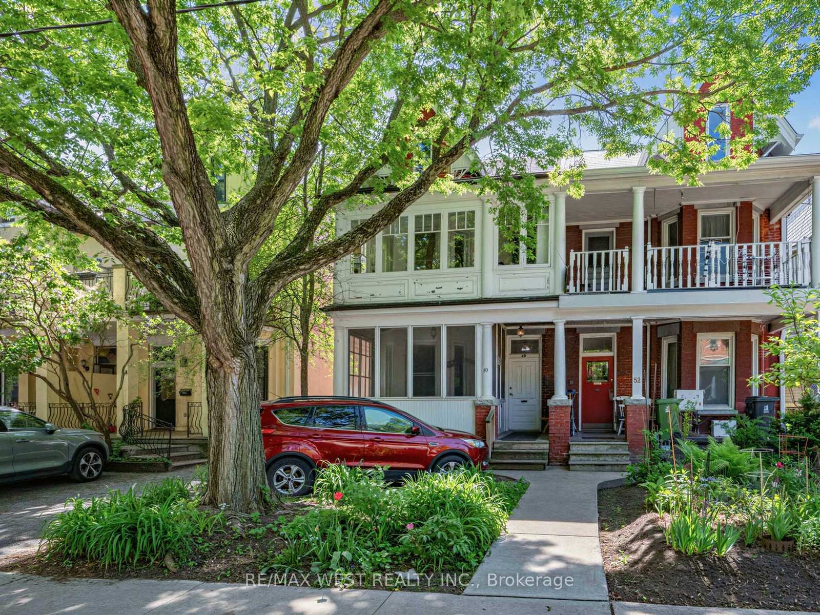 50 Albany Avenue, Toronto C02, ON M5R 3C3
