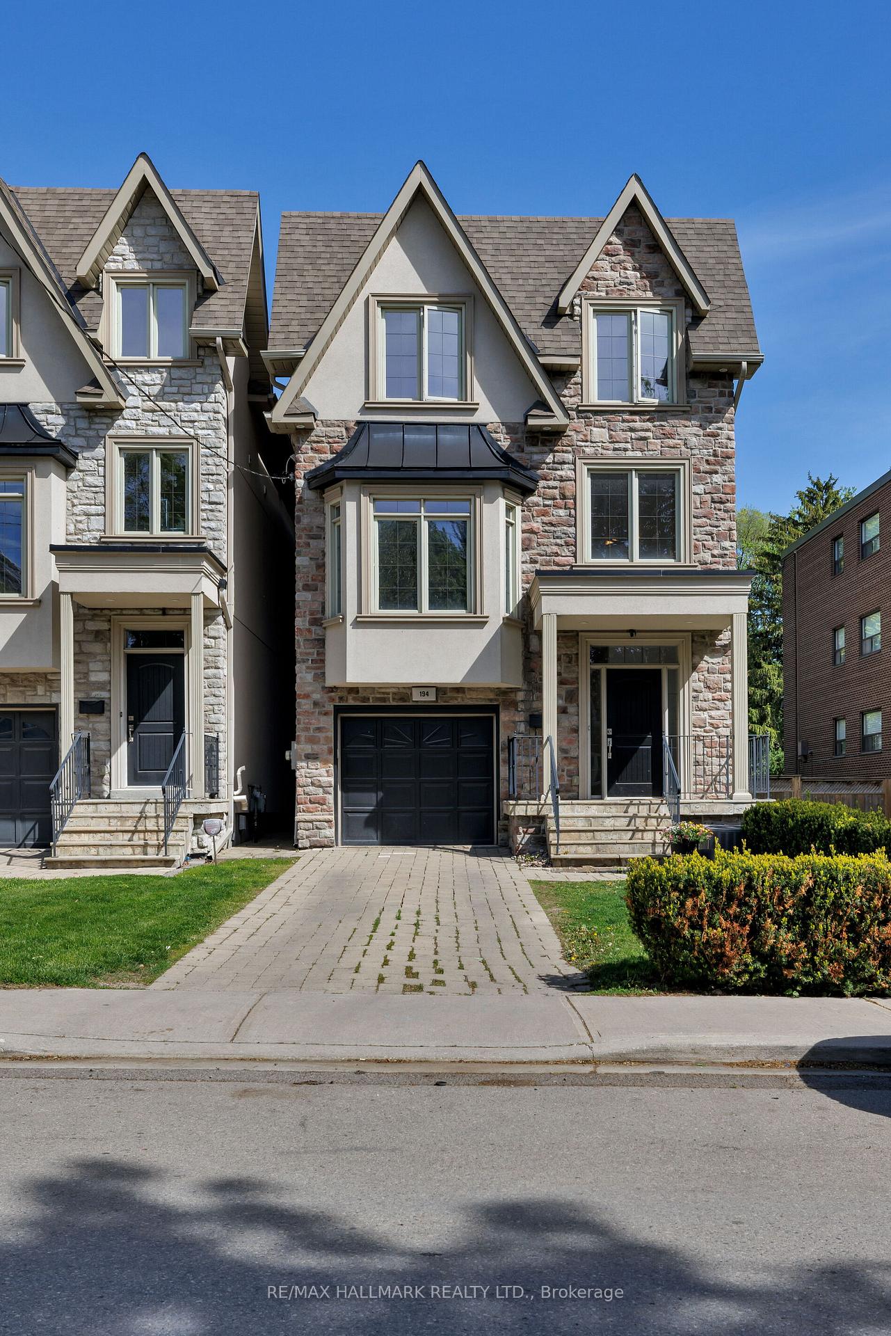 194 Erskine Avenue, Toronto C10, ON M4P 1Z4