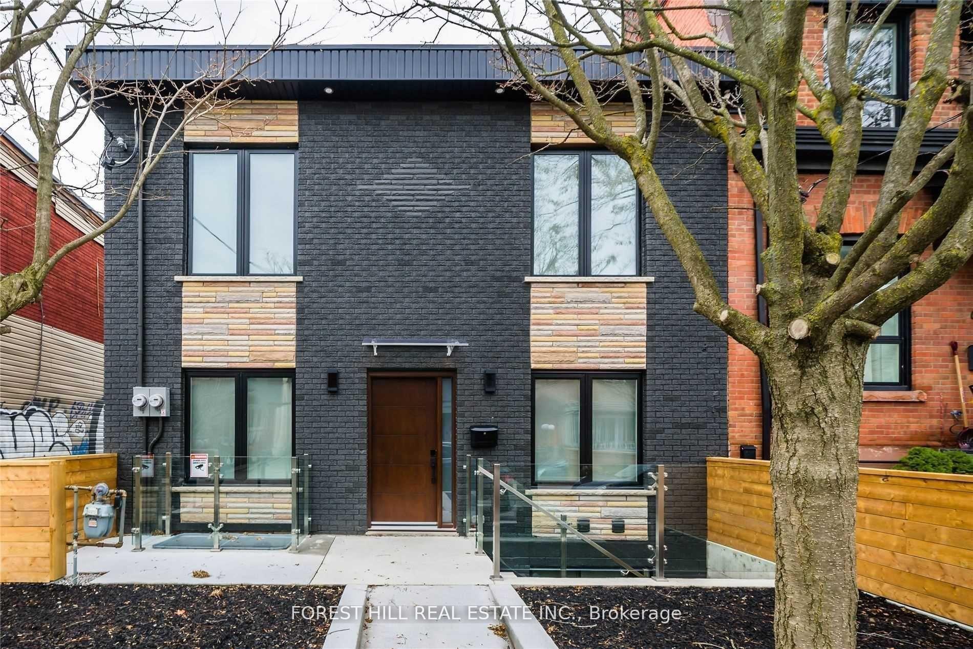 63 Argyle Street Main, Toronto C01, ON M6J 1N8