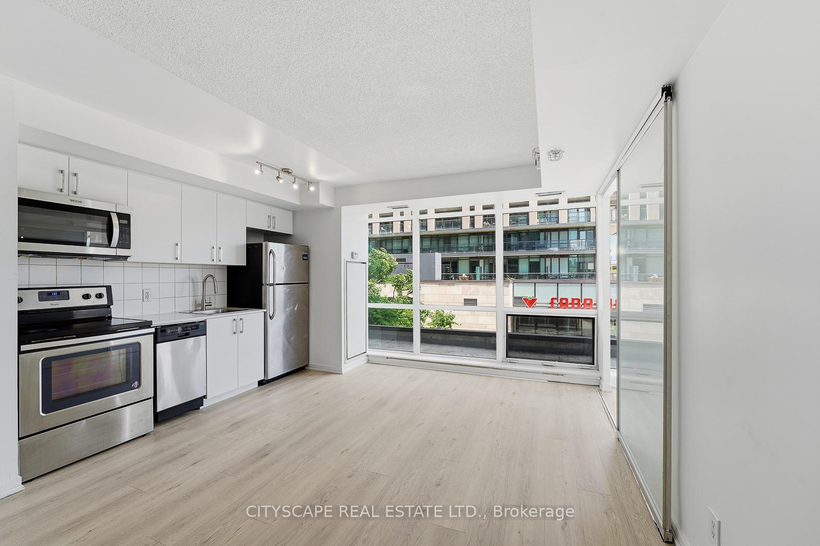 20 Joe Shuster Way 211, Toronto C01, ON M6K 0A3