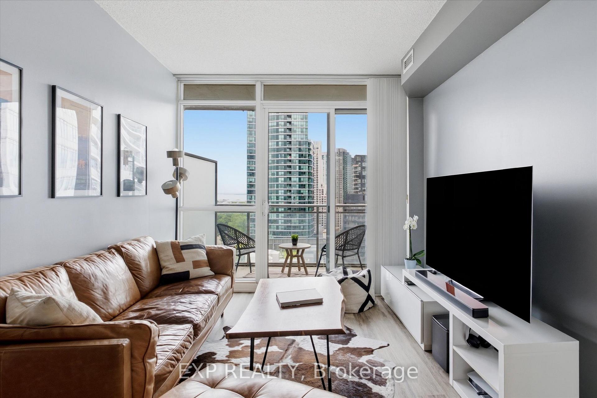 38 Dan Leckie Way 2103, Toronto C01, ON M5V 2V6