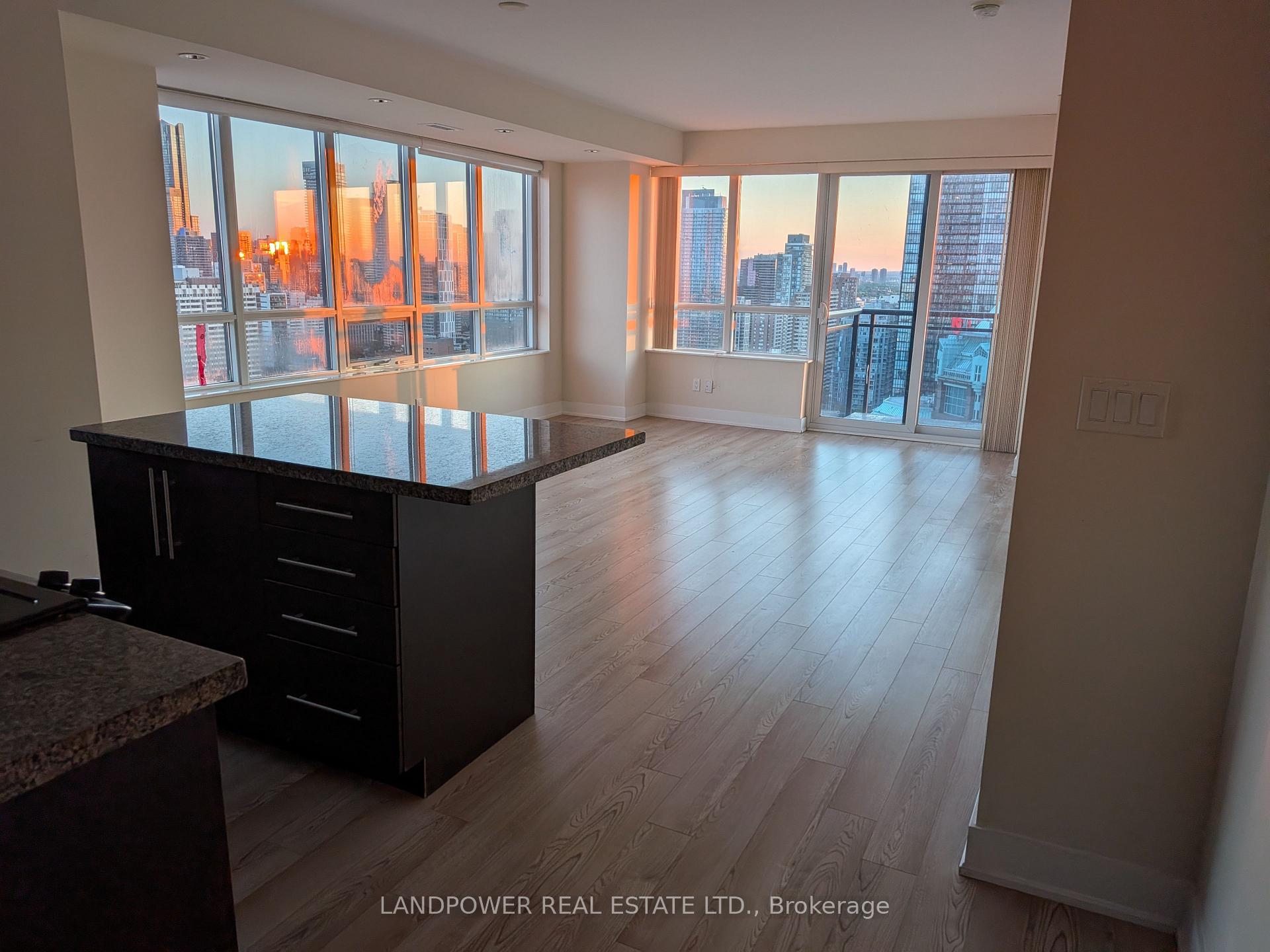 28 Linden Street 2806, Toronto C08, ON M4Y 0A4