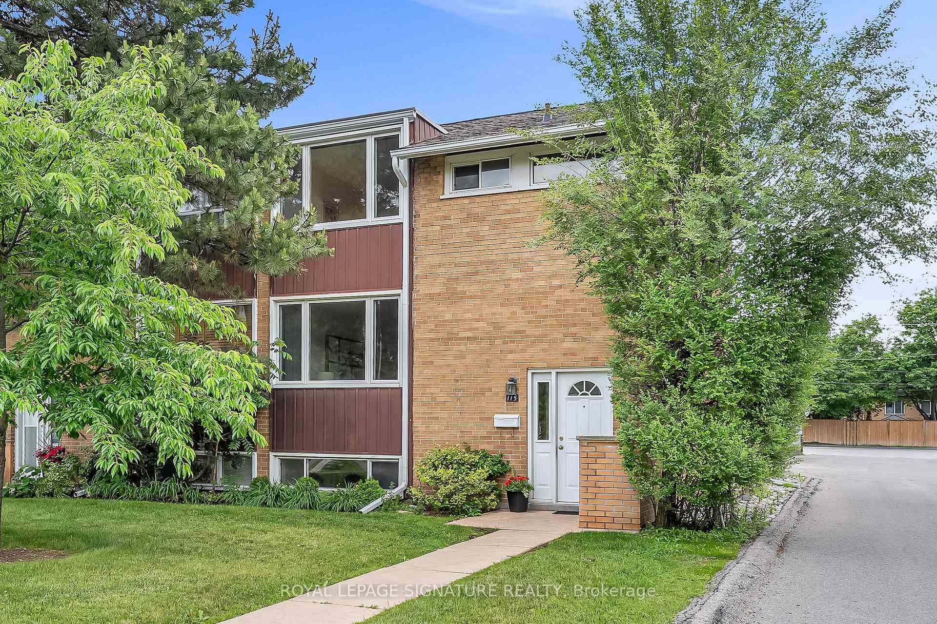 115 Southill Drive, Toronto C13, ON M3C 2H9