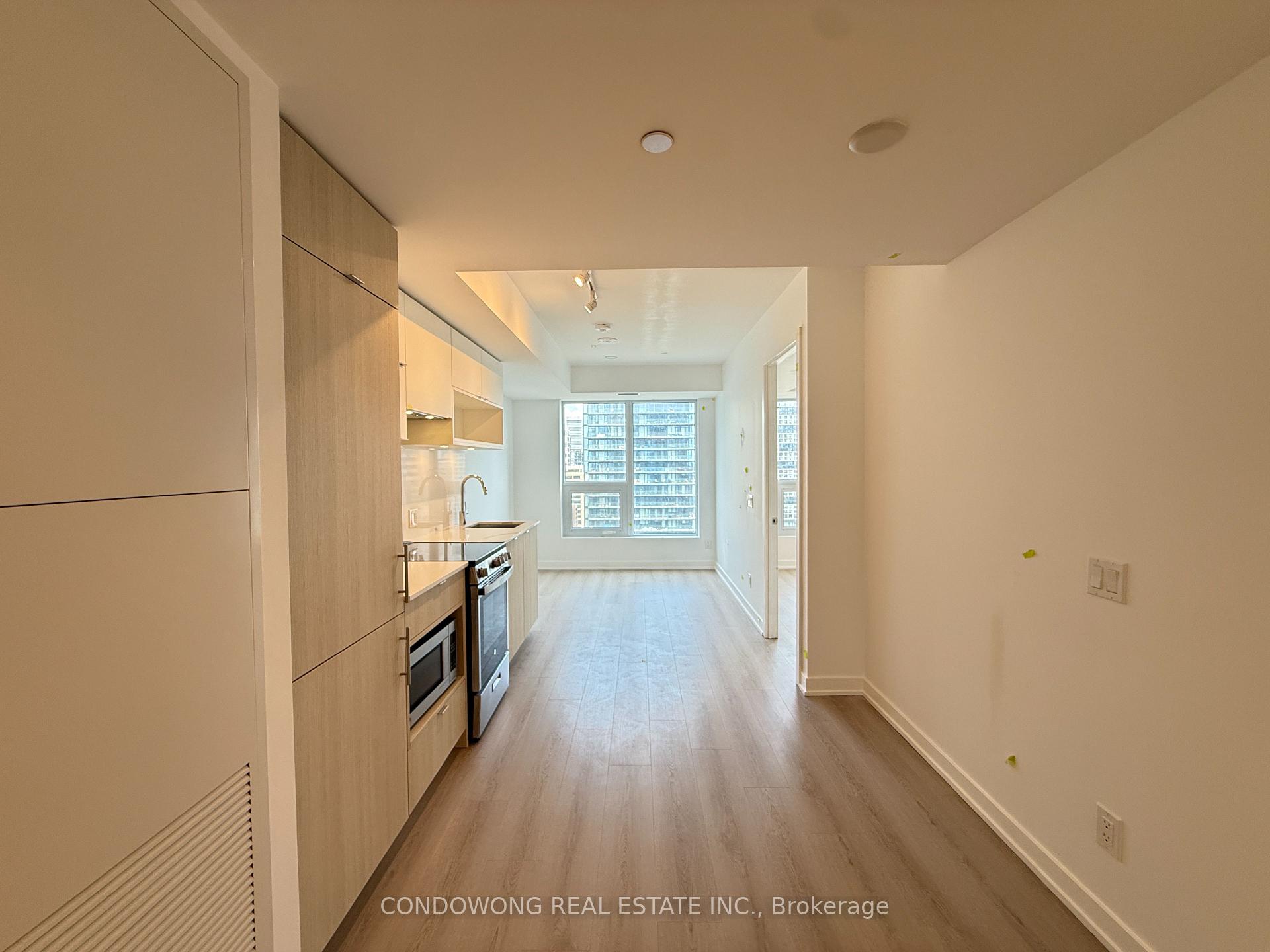100 Queen Street E 2317, Toronto C08, ON M5C 0B5