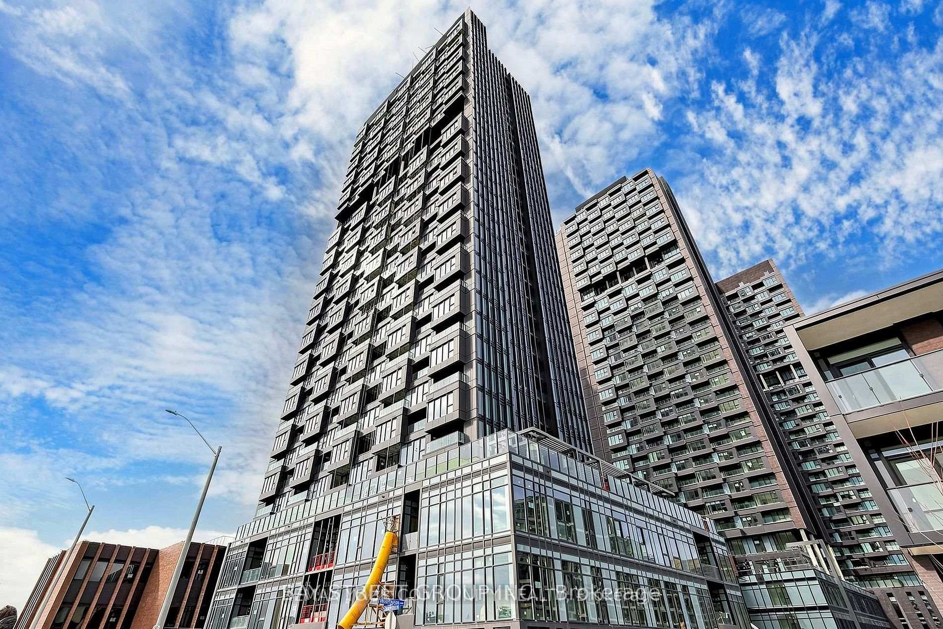 5 Quarrington Lane 3207, Toronto C13, ON M3C 0S5